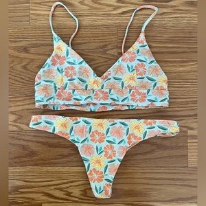 Like new Benoa swim bikini, size Small